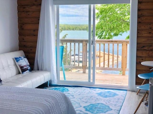 Tamarac Island Motel Stokes Bay Dış mekan fotoğraf