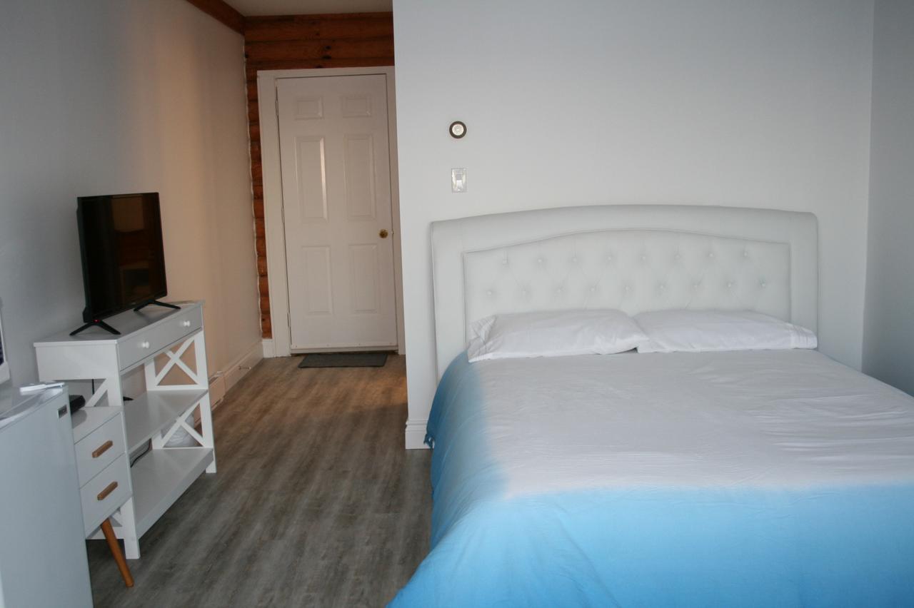 Tamarac Island Motel Stokes Bay Dış mekan fotoğraf